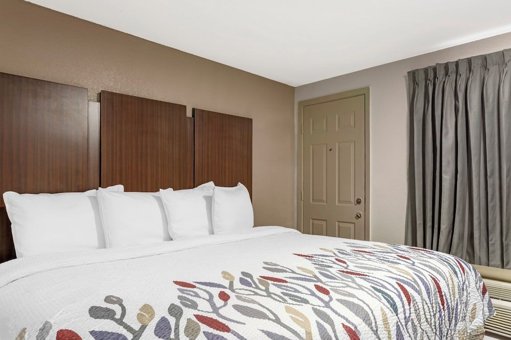 Deluxe Room, 1 King Bed, Non Smoking