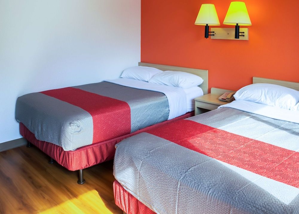 Motel 6 Porterville, CA