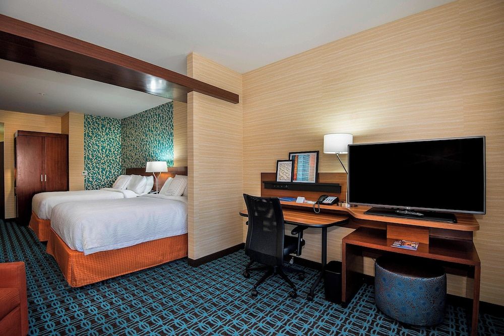 Suite, Multiple Beds, Non Smoking (Mobility/Hearing Access, Roll-in Shwr)
