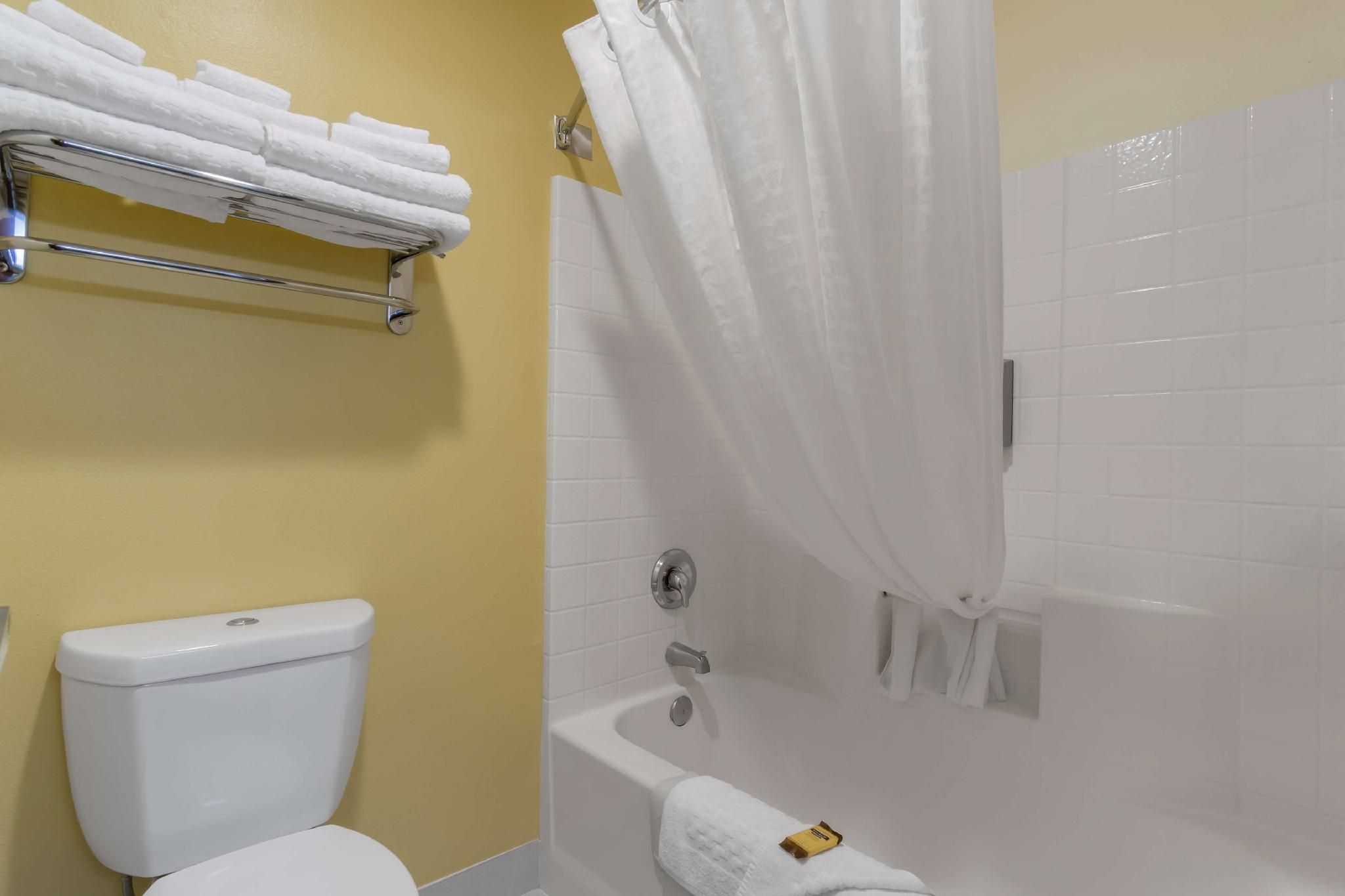 Best Western Plus Park Place Inn & Suites 2 queen beds, nonsmoking 2