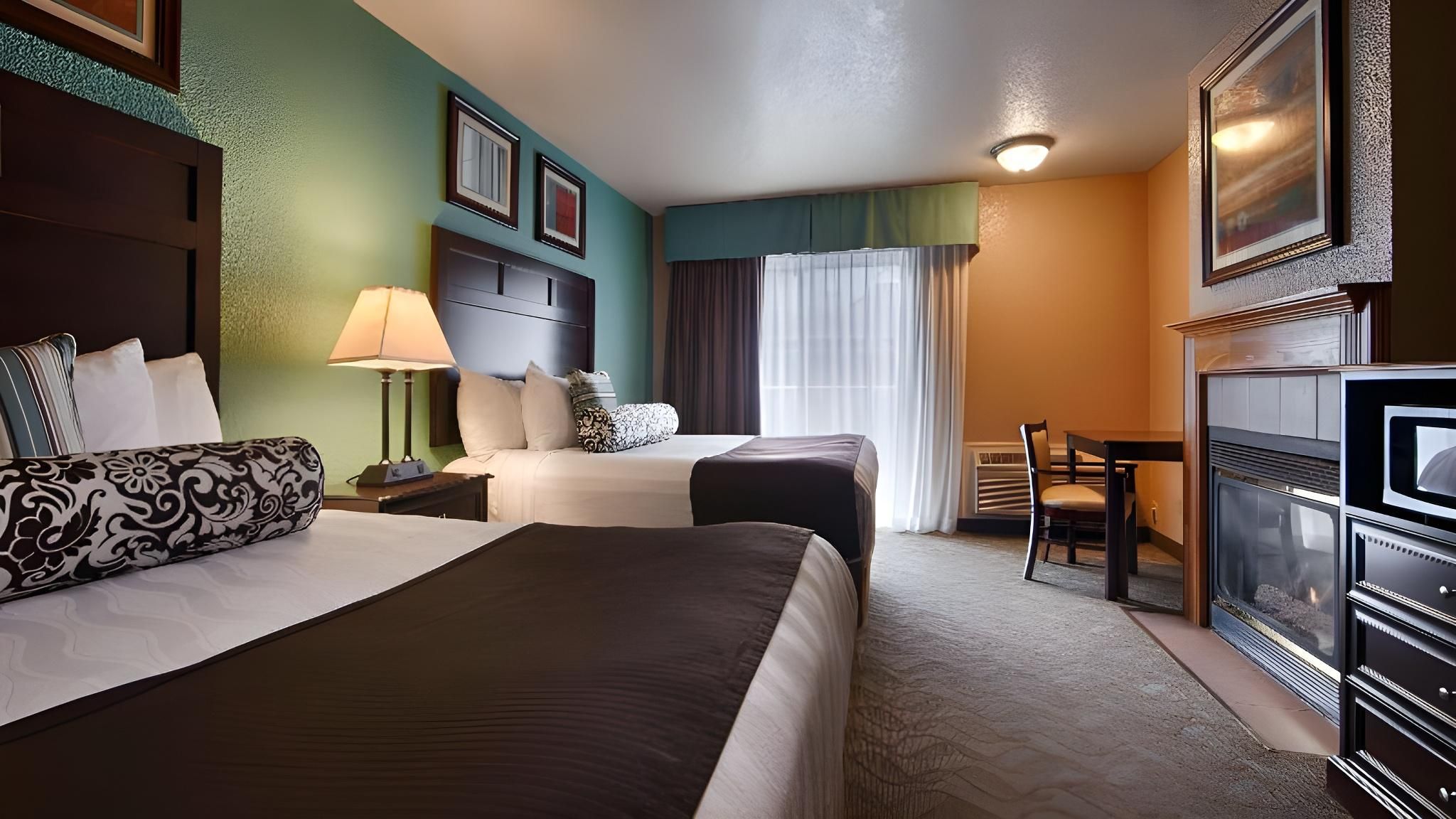 2 queen beds, nonsmoking