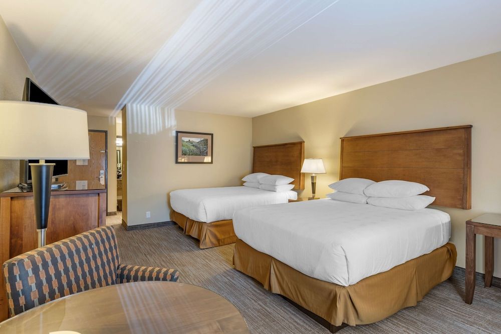 Standard Room, 2 Queen Beds (Upper Floor, No Pets)