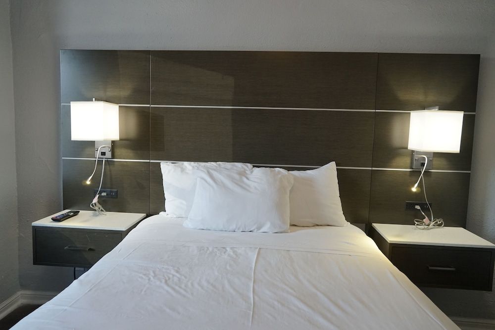 The Utah Inn Standard Room, 1 Double Bed, Shared Bathroom 2