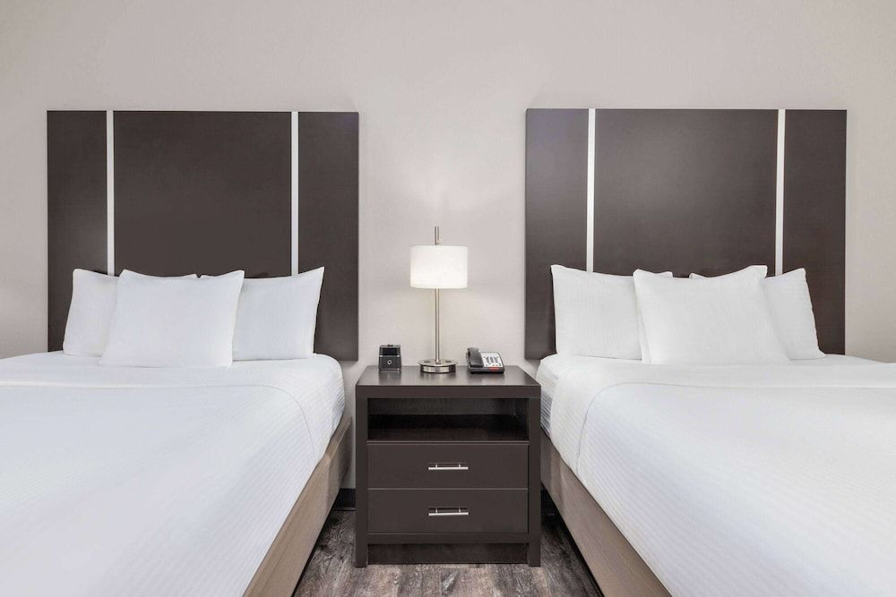 Room, 2 Queen Beds, Accessible, Non Smoking (Hearing Accessible)