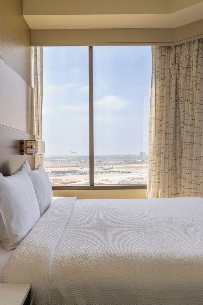 undefined Residence Inn by Marriott Los Angeles LAX/Century Boulevard 3