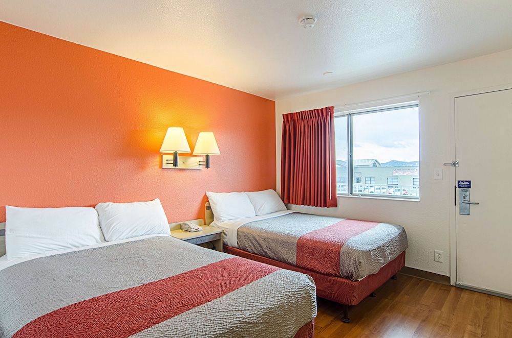 Motel 6 Rock Springs, WY Standard Room, 2 Double Beds, Non Smoking 2