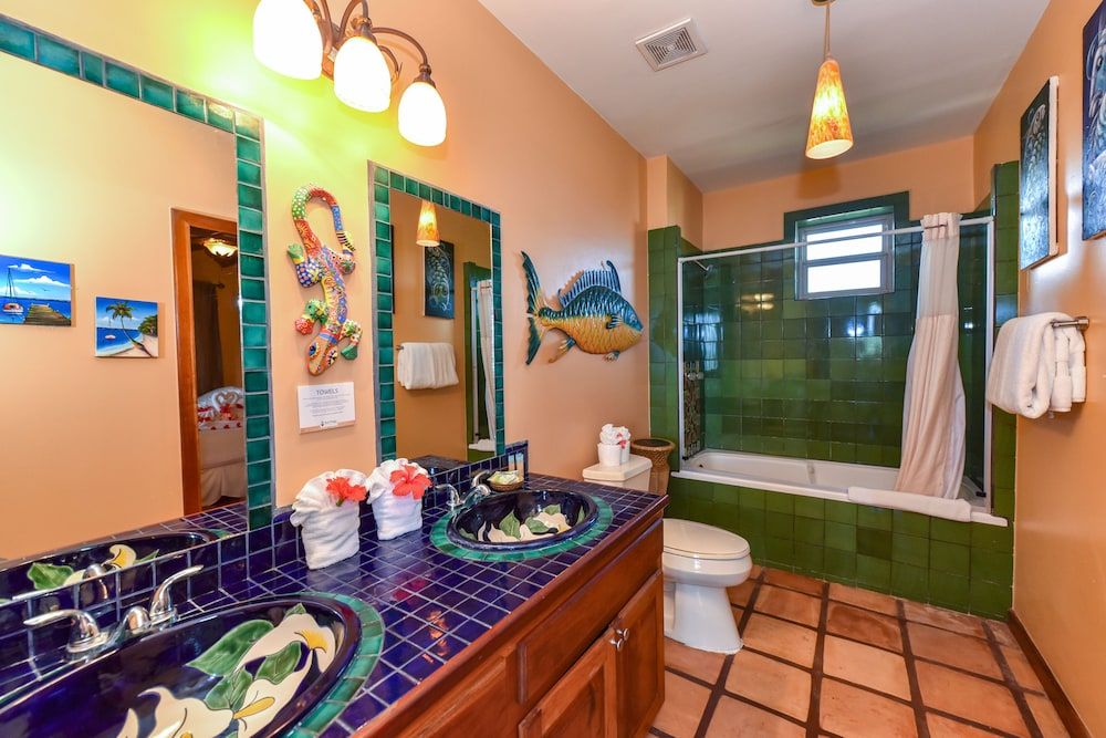 Captain Morgan's Retreat Suite, 1 Bedroom 3