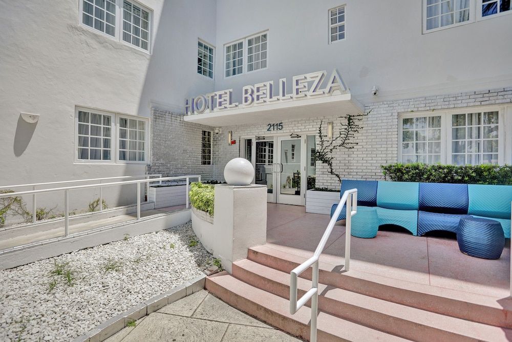 undefined Hotel Belleza 5