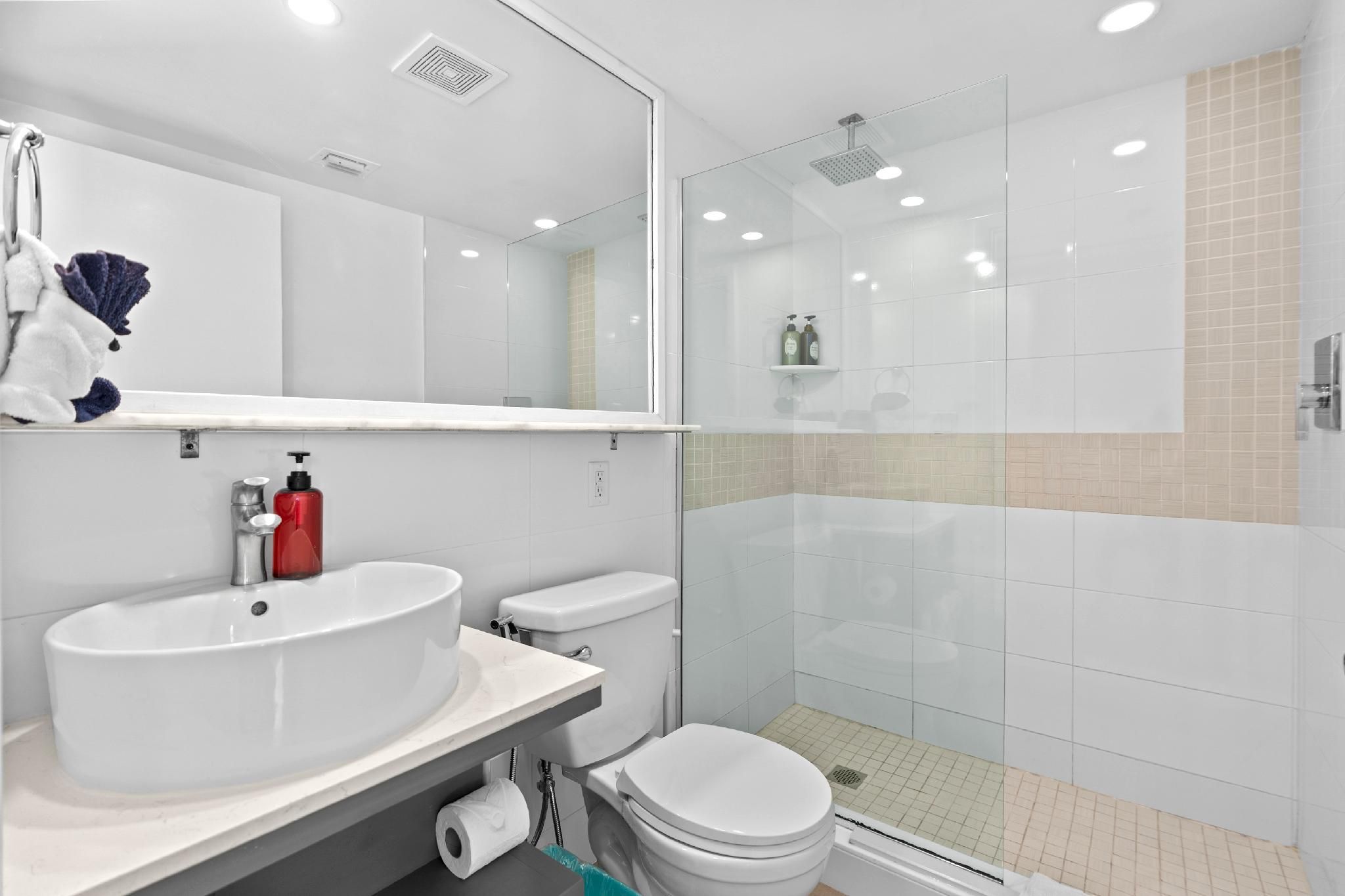 Premium Corner Suite Room