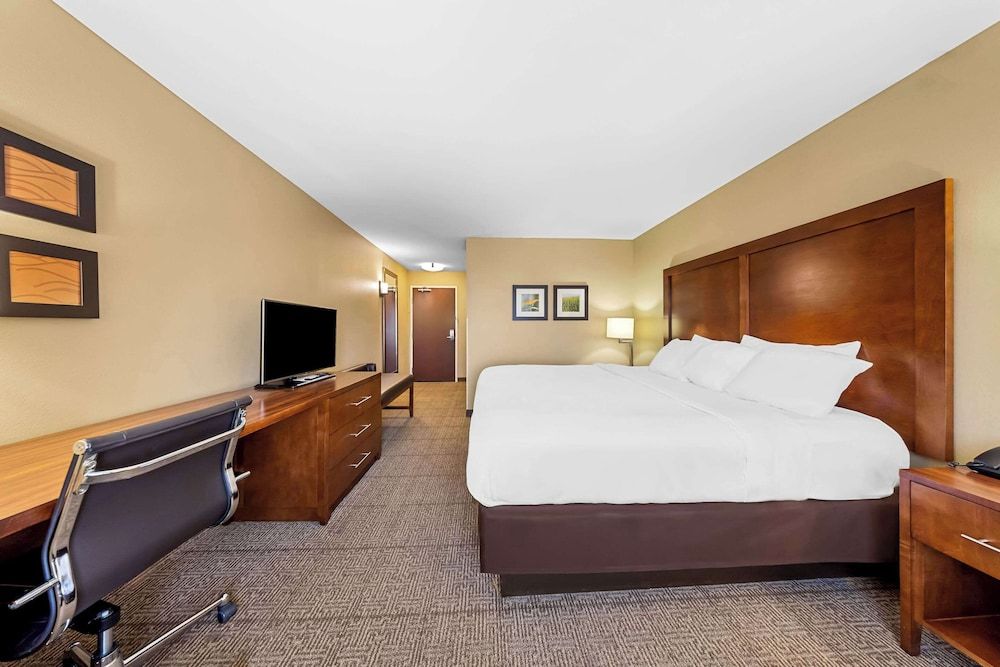 Standard King Room, Fully Handicap, Non-Smoking