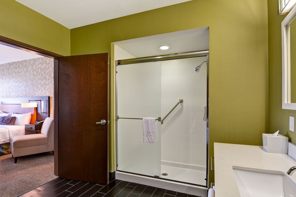 Suite, 1 King Bed, Non Smoking (Large)