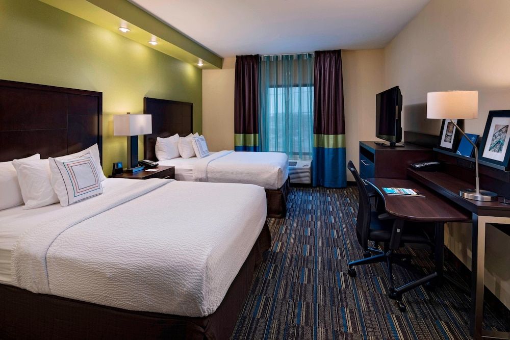 Executive Suite, Multiple Beds