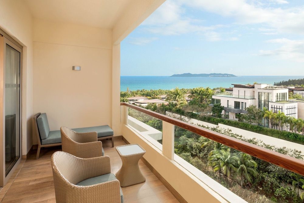 Room, 1 King Bed, Balcony, Sea View