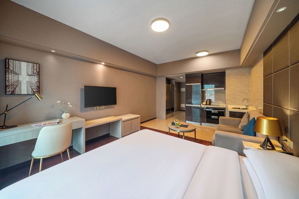Deluxe Room, 1 Queen Bed