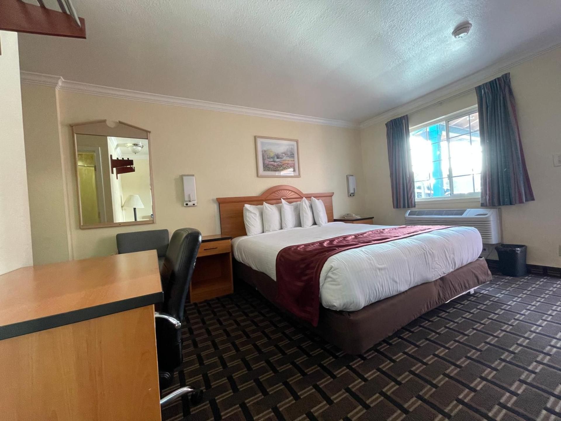 King Room - Non Smoking