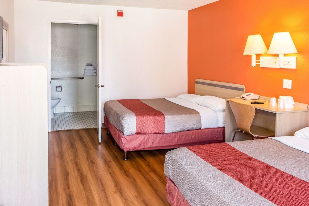 Standard Room, 2 Queen Beds, Accessible, Non Smoking
