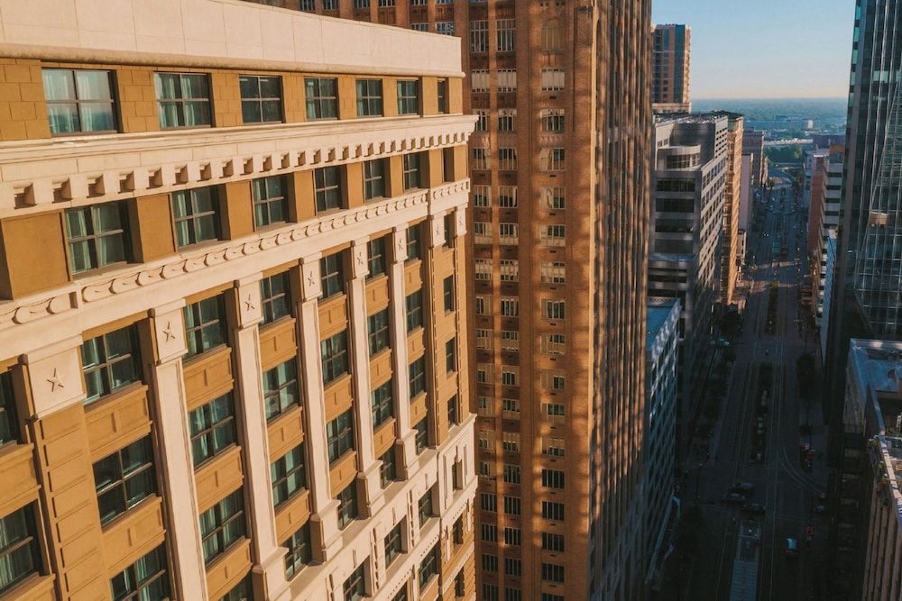 undefined JW Marriott Houston Downtown 10