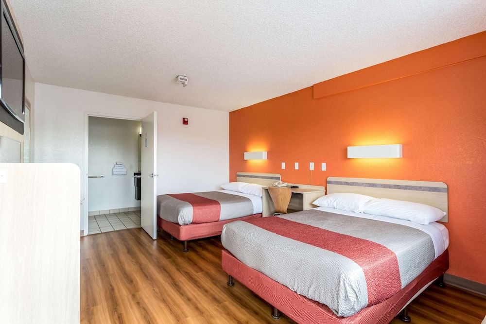 Standard Room, 2 Double Beds, Accessible, Non Smoking