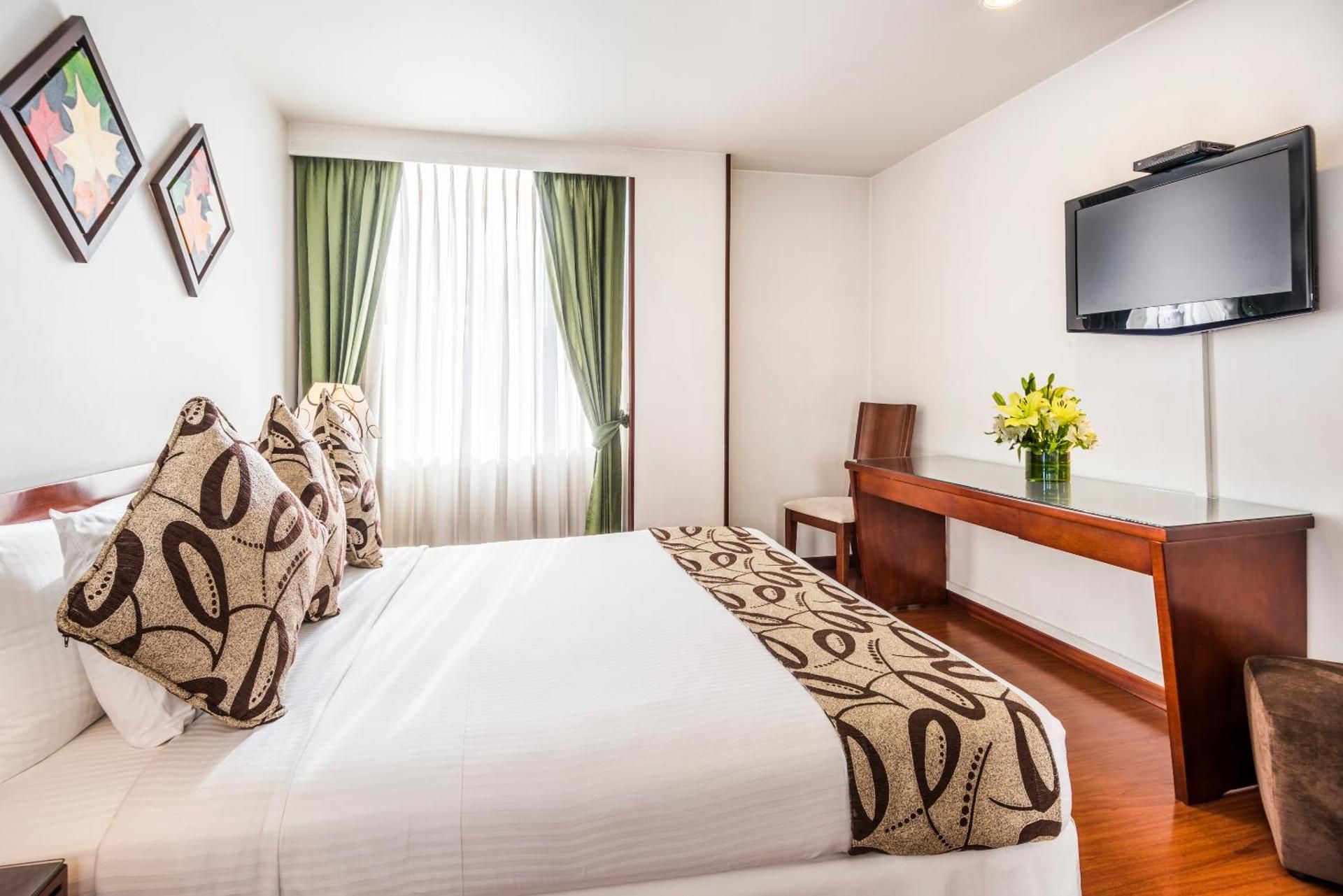 undefined Hotel Platinum Suite 2