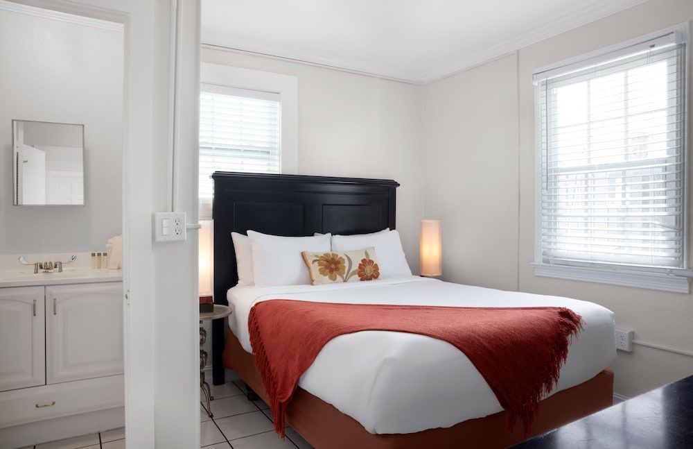 Southwinds Motel Standard Room, 1 Queen Bed