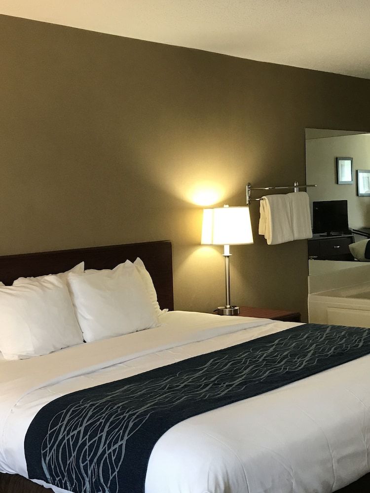 Suite, 2 Queen Beds, Non Smoking, Hot Tub