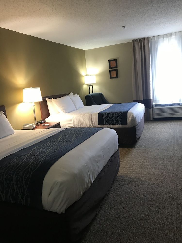 Room, 2 Queen Beds, Accessible, Non Smoking (Accessible Tub)