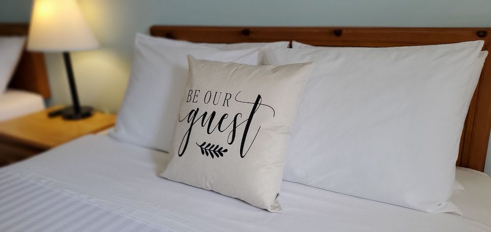 Amish Inn Deluxe Quadruple Room, 2 Queen Beds 2