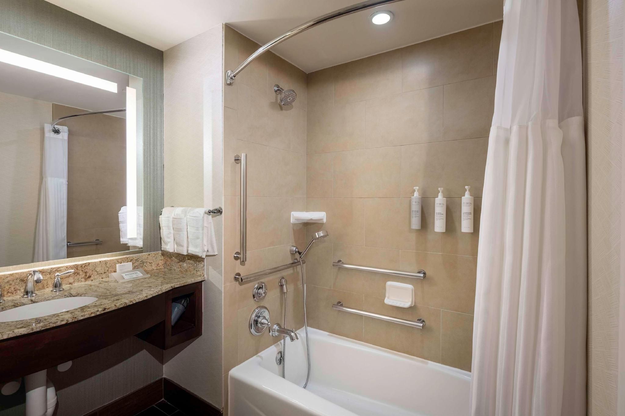 2 Queen Beds City View High Floor
