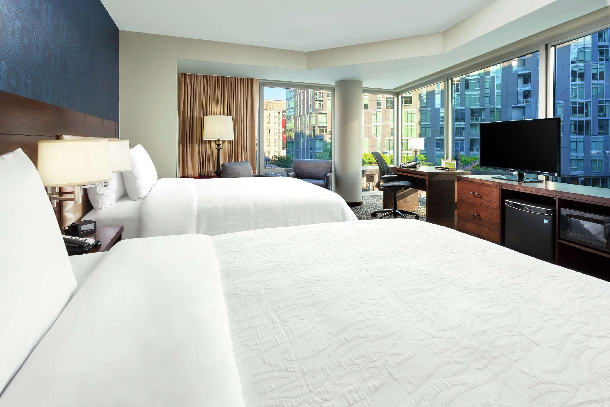 2 Queen Beds Premier Corner