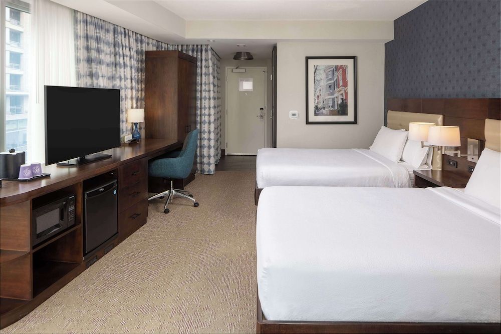 Room, 2 Queen Beds, Corner