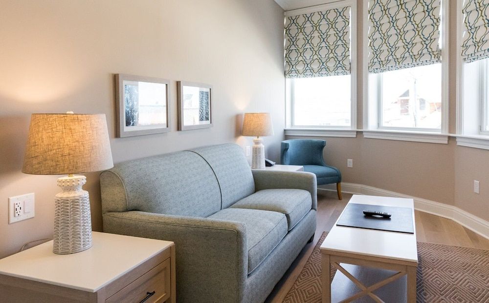 Suite, 1 Queen Bed (Spa-Side - Junior Suite - 2nd floor)