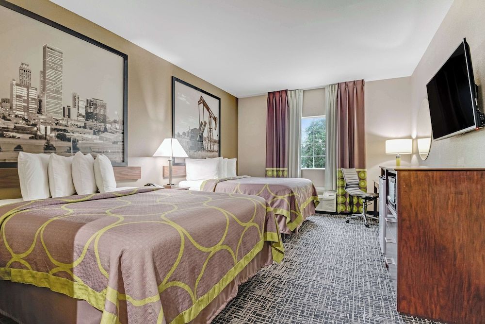 Suite, 2 Queen Beds, Non Smoking, Kitchenette