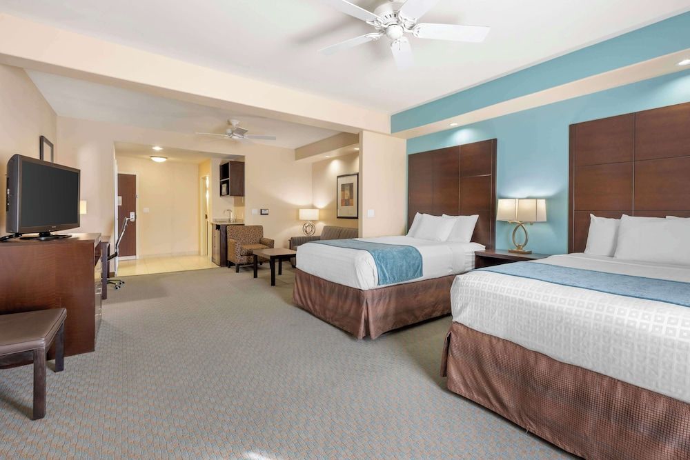 Suite, 2 Queen Beds, Non Smoking, Refrigerator & Microwave (with Sofabed)