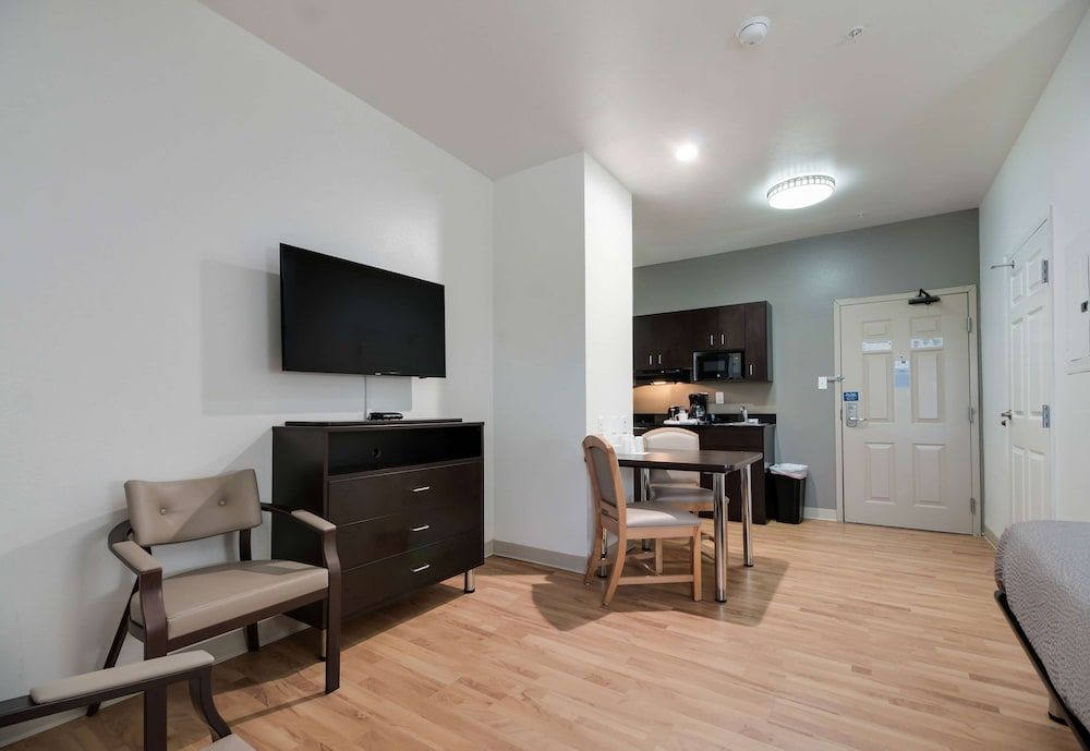 Studio 6 Ingleside, TX Deluxe Room, 1 Queen Bed, Accessible, Non Smoking 6