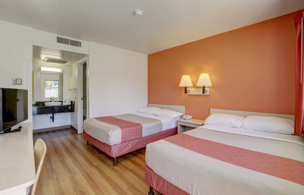 Deluxe Room, 2 Double Beds, Non Smoking, Refrigerator