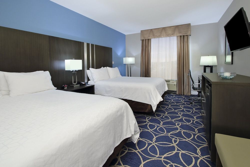 undefined Holiday Inn Express & Suites Houston North - IAH Area by IHG 2