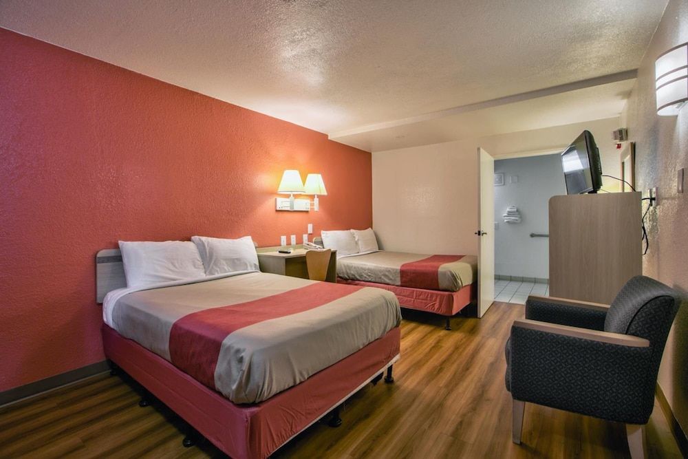 Standard Room, 2 Double Beds, Smoking