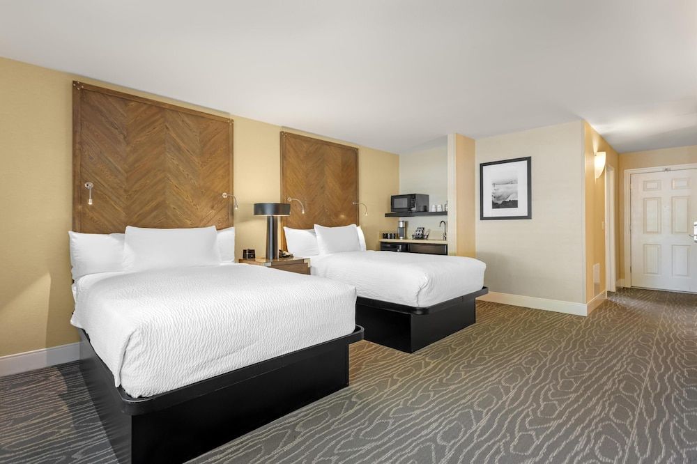 Standard Room, 2 Double Beds, Non Smoking, Refrigerator & Microwave (1st Floor)