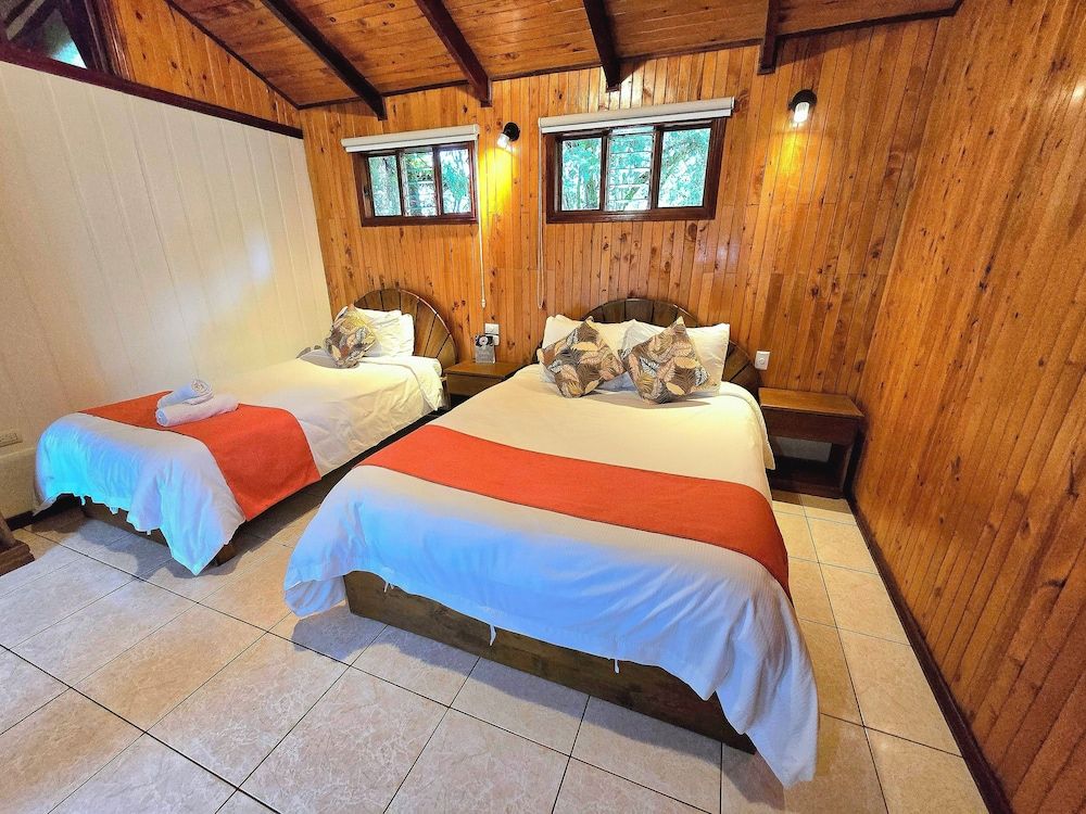 Hotel de Montaña Suria