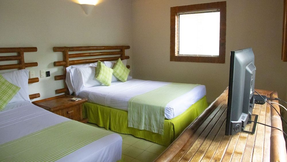 Hotel On Vacation Girardot Resort Quadruple Room 4