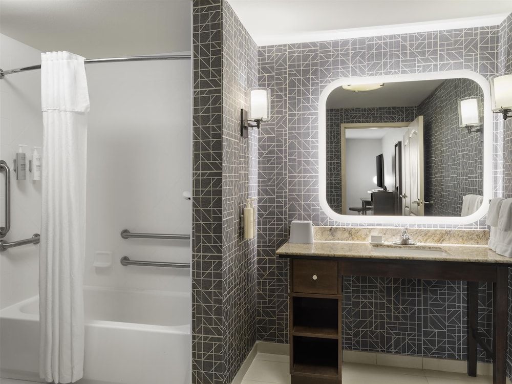 King, Suite, Accessible