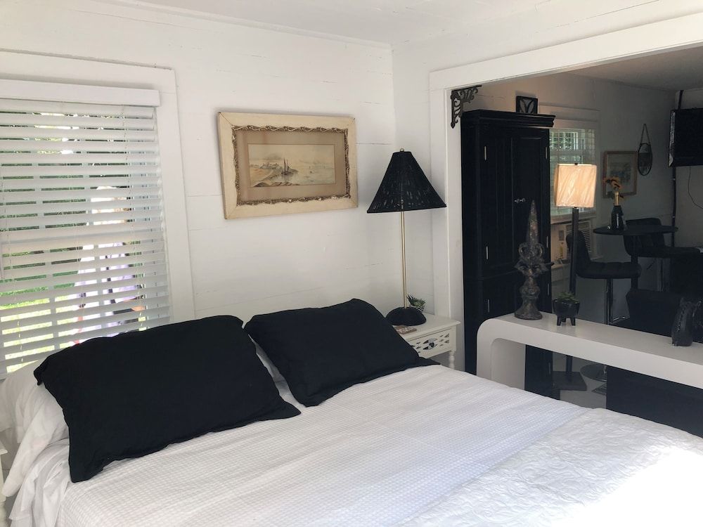 Standard Room (Coachman's Quarters)