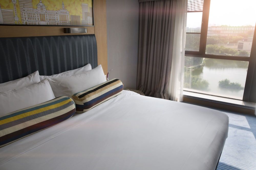 Room, 2 Double Beds, Lake View