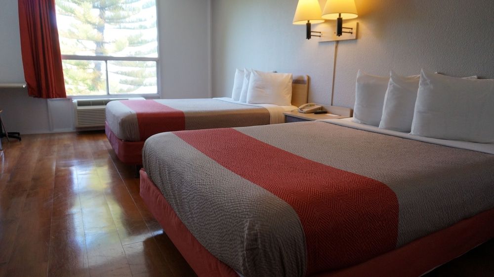 Standard Room, 2 Queen Beds, Non Smoking