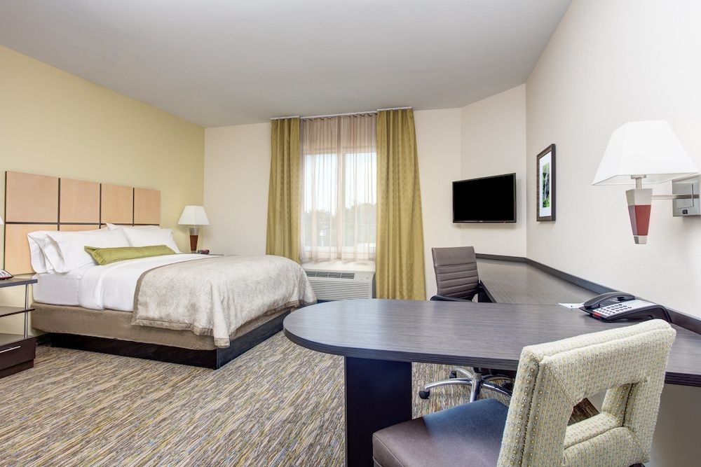 Studio Suite, 1 Queen Bed, Accessible (HEARING)