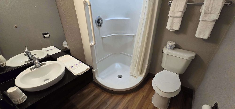 Motel 6 Slidell, LA - New Orleans Standard Room, 1 Queen Bed, Non Smoking 6