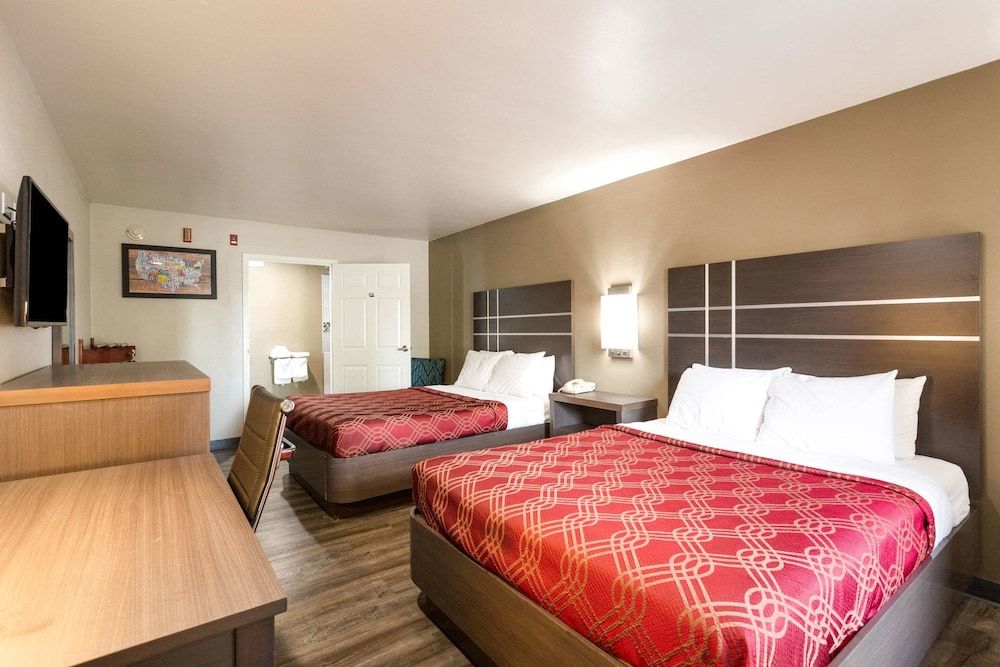 Room, 2 Queen Beds, Non Smoking (Handicap)