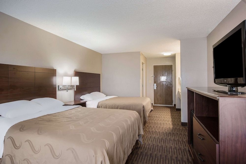 Standard Room, 2 Queen Beds, Non Smoking