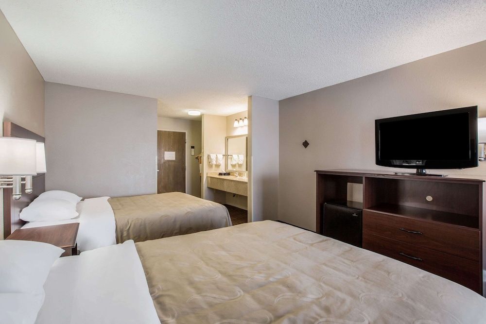 Standard Room, 2 Queen Beds, Non Smoking