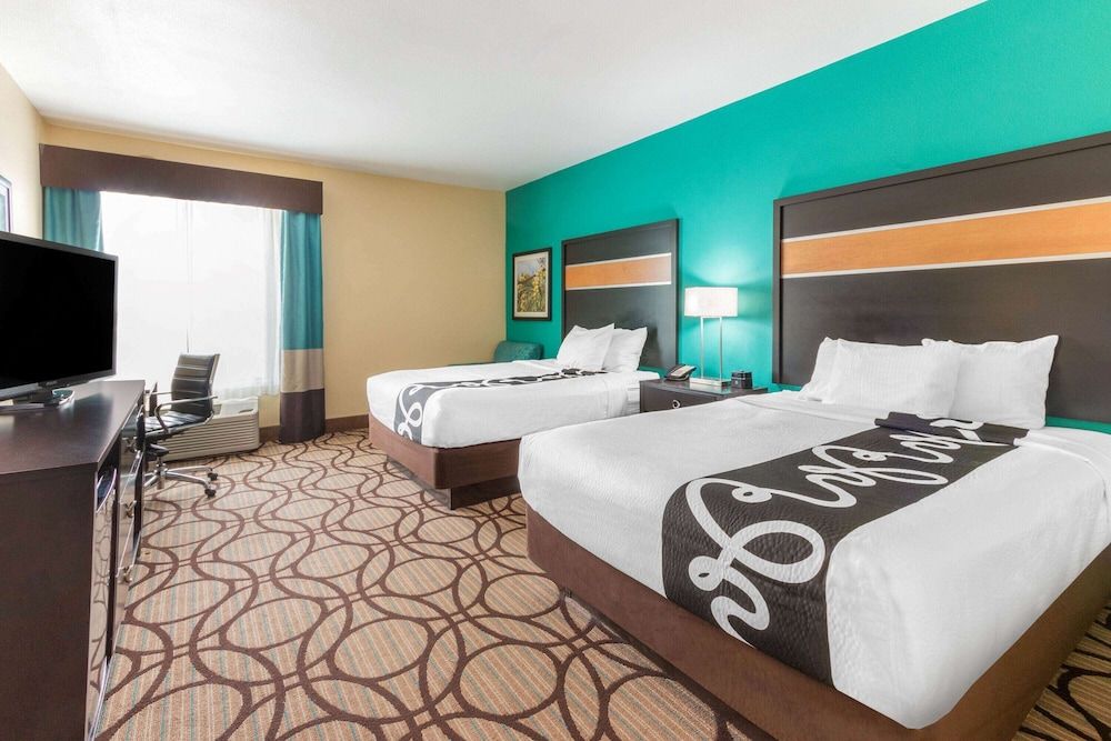 Room, 2 Queen Beds, Accessible, Non Smoking (Mobility/Hearing Impaired Accessible)